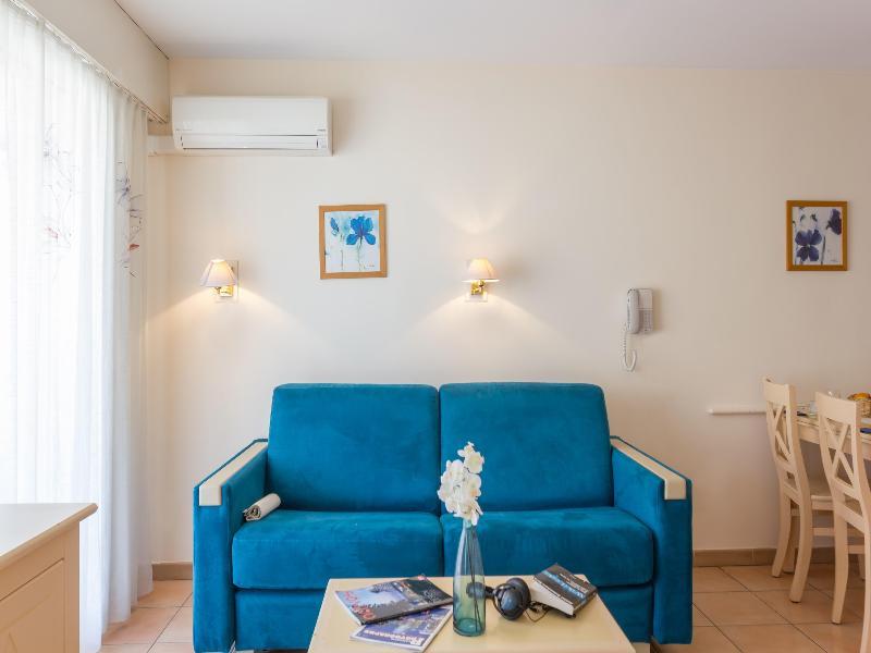 Residence Pierre & Vacances Les Rivages Du Parc Menton Exteriör bild