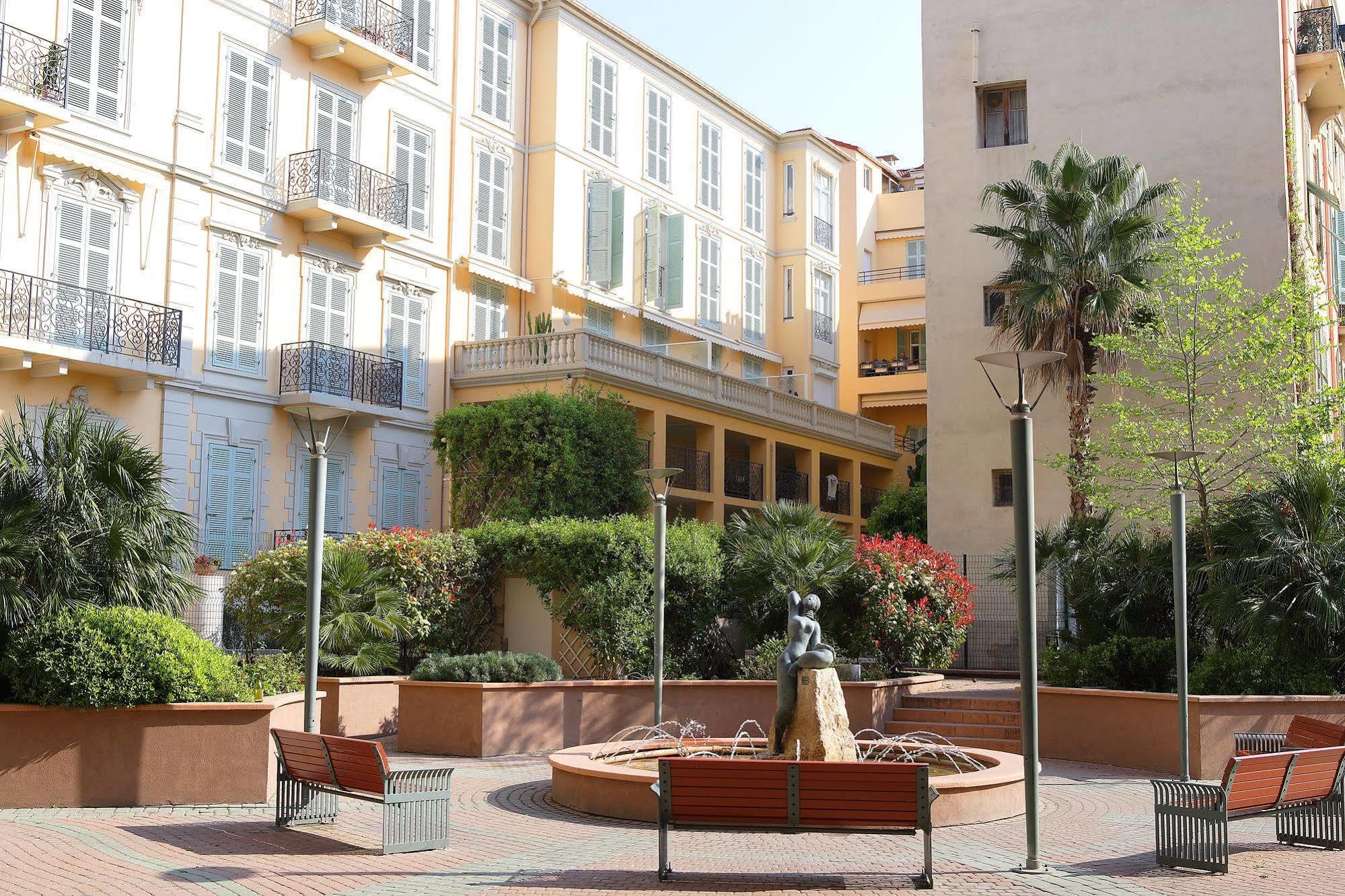 Residence Pierre & Vacances Les Rivages Du Parc Menton Exteriör bild